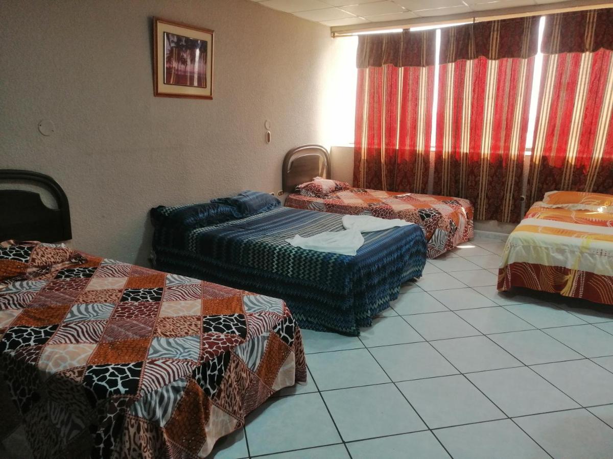 גוויאקיל Hotel Sol De Oro מראה חיצוני תמונה